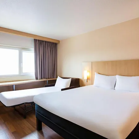 Ibis 3*